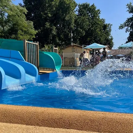 Mobil Avec Terrasse - 6 Pers. - Api-1-52-2041 Campsite *
